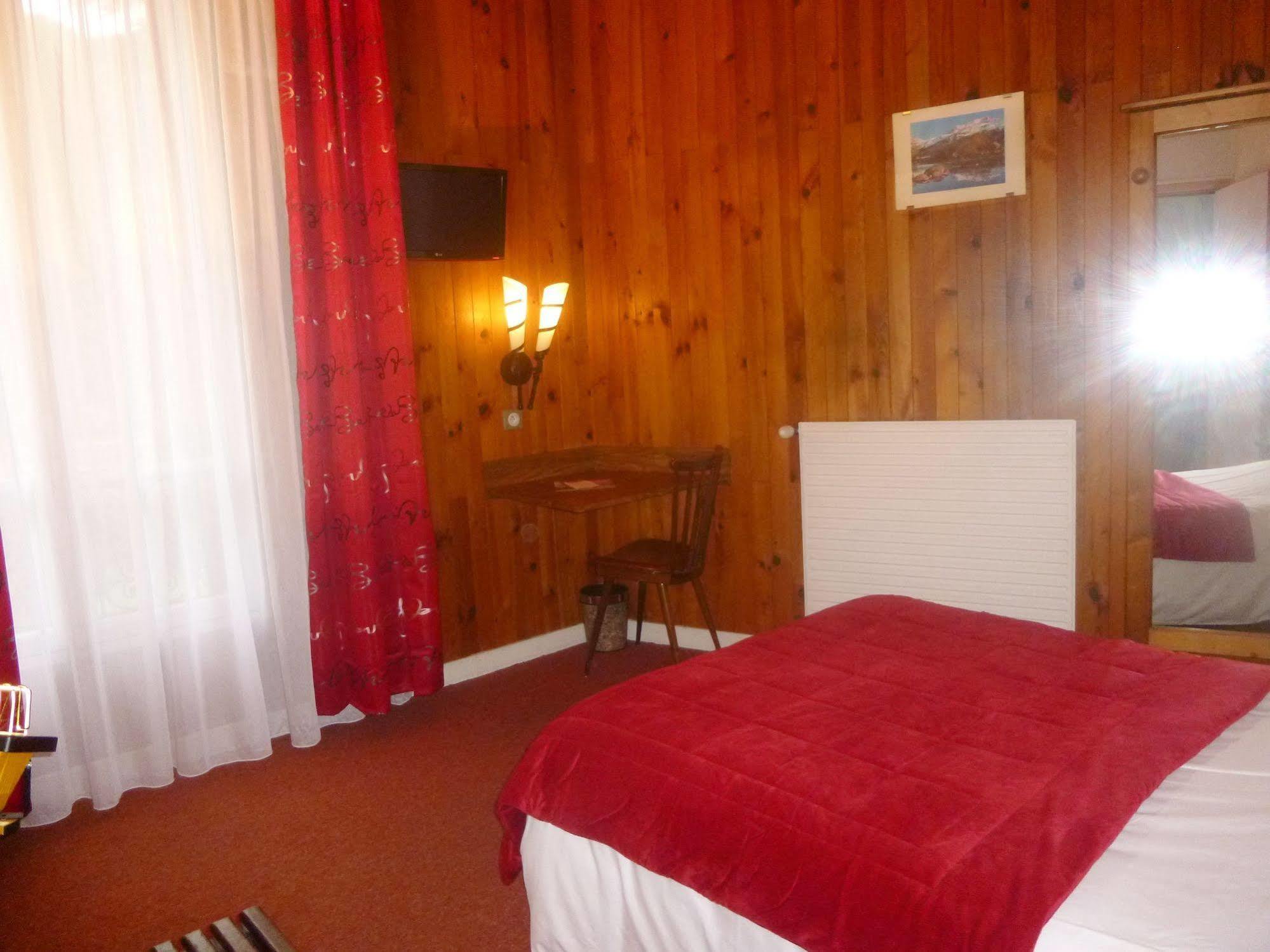 Auberge De Costaroche Albertville Kültér fotó