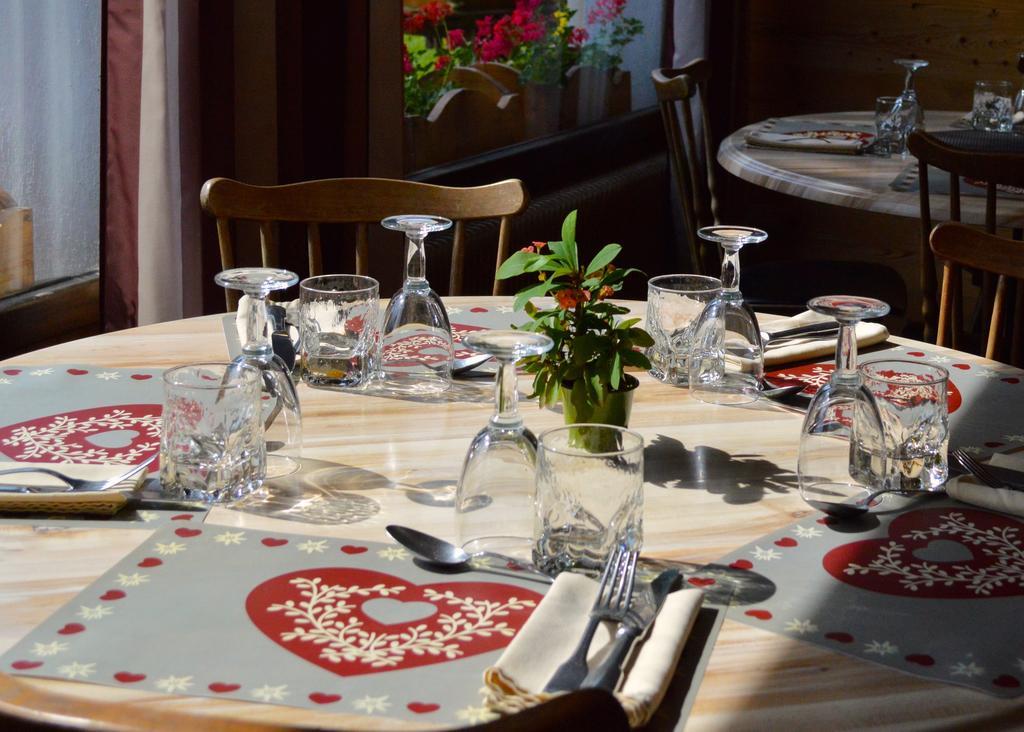 Auberge De Costaroche Albertville Kültér fotó